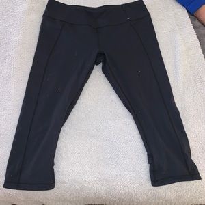 Carrie Underwood capris